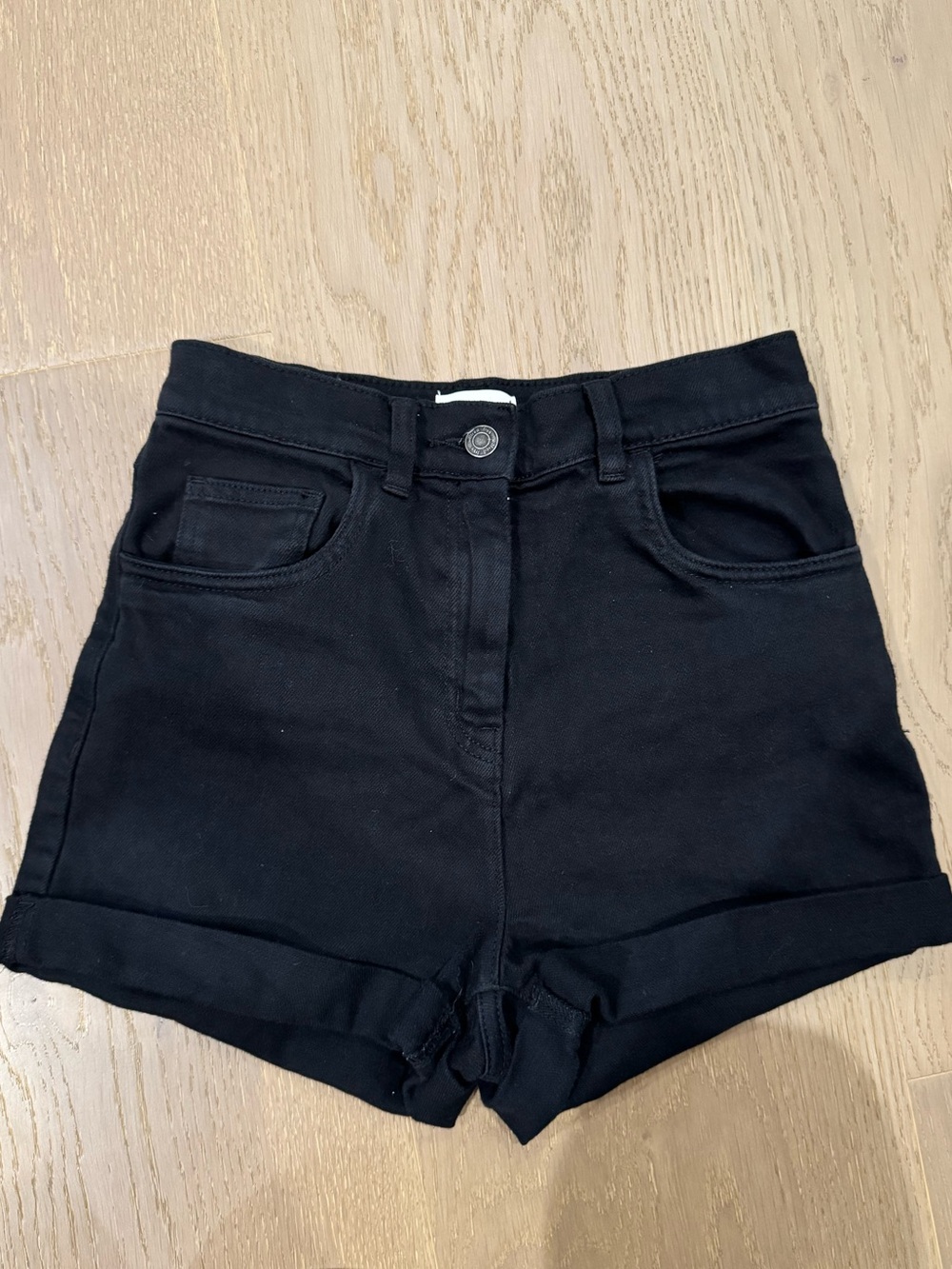 Wilfred free high rise black Jean shorts